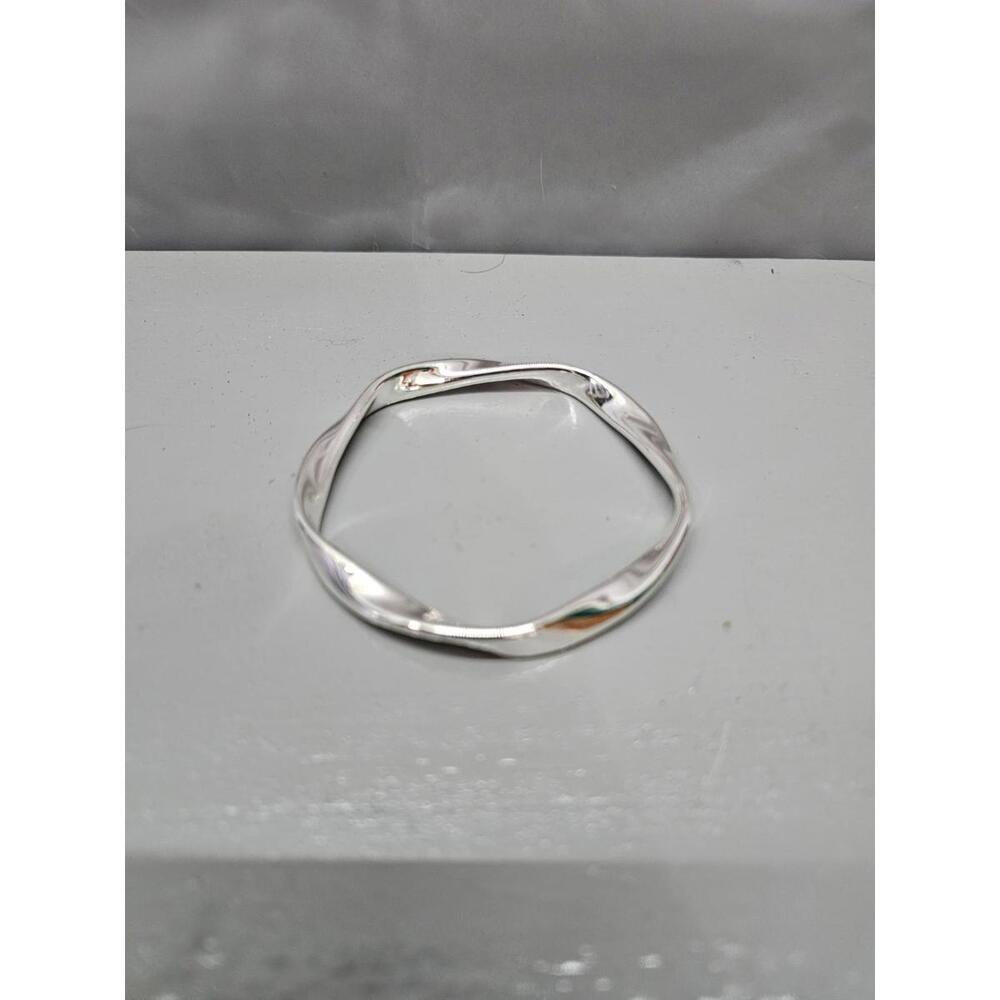 Silver Sculpted Bangle Bracelet